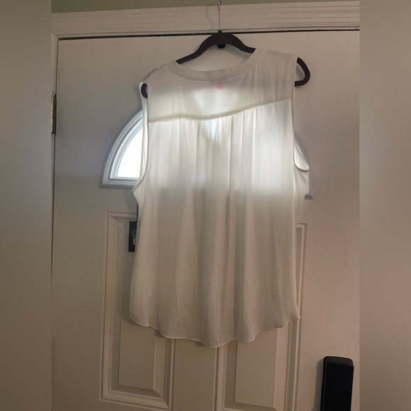 NWT Vince Camuto Blouse - Picture 5 of 5
